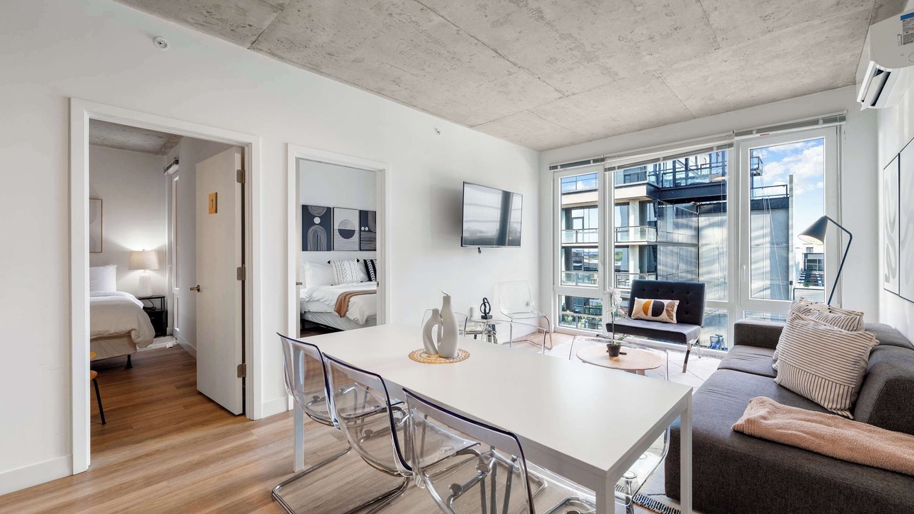 Photo of Bedroom in River North