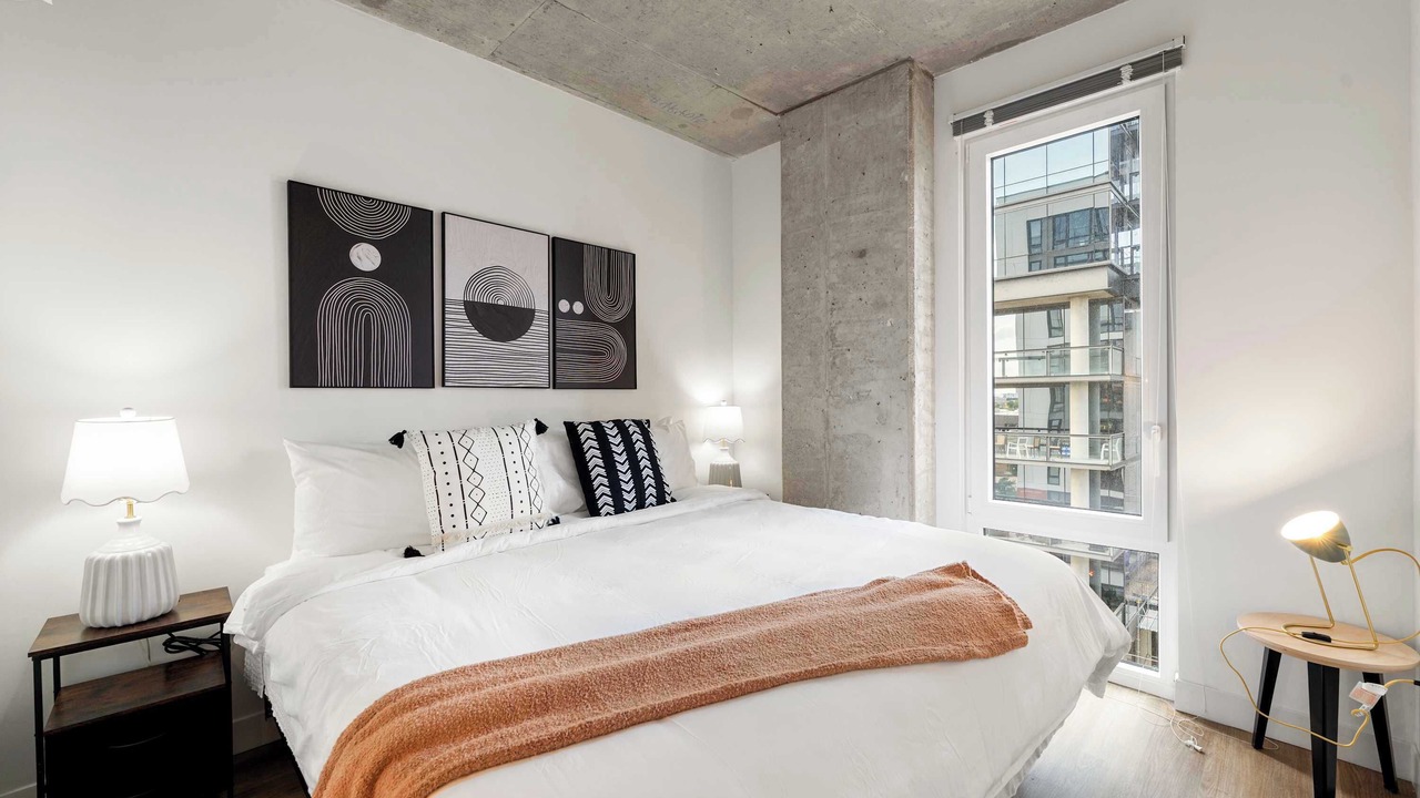 Photo of Bedroom in River North