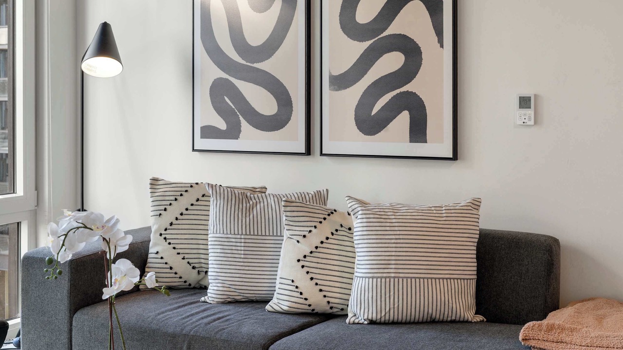 Photo of Livingroom in River North