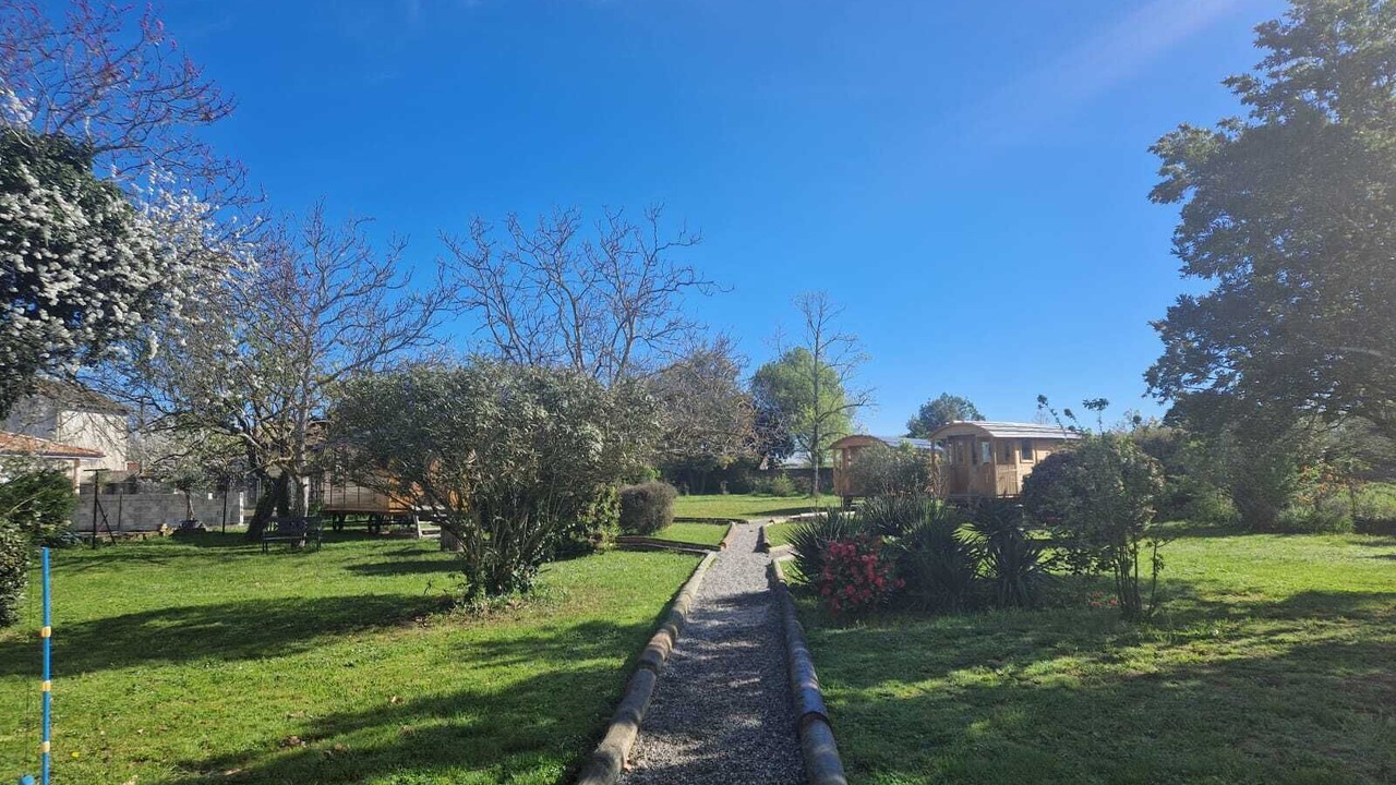 Photo of Outdoor in Monbequi