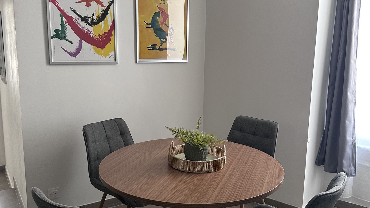 Photo of Others in Faubourg