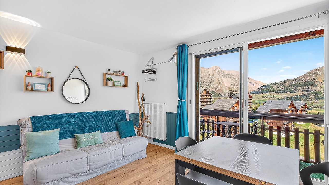 Photo of Livingroom in Saint-Etienne-en-Devoluy