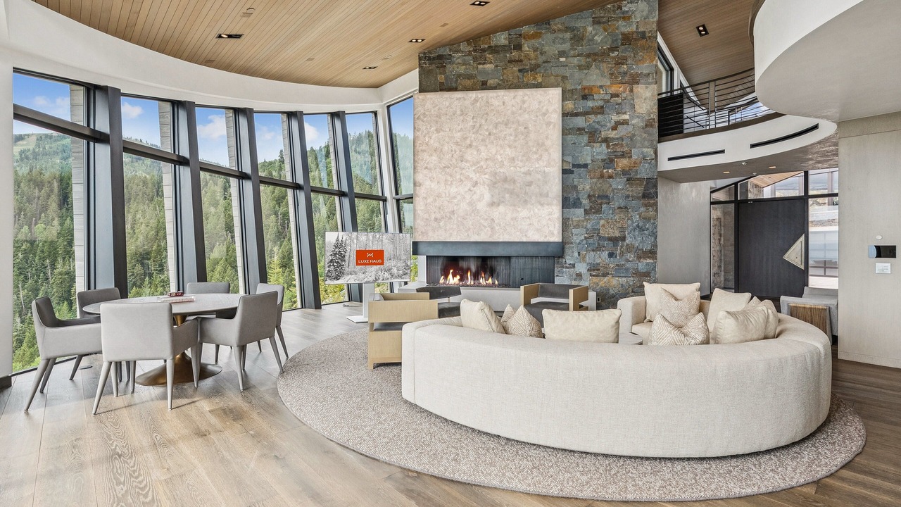 Photo of Livingroom in Deer Valley