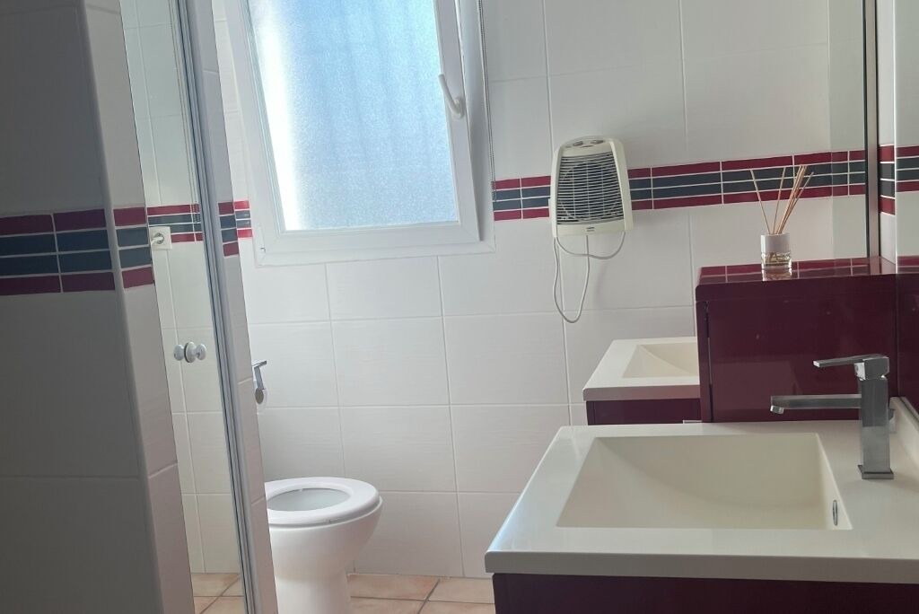 Photo of Bathroom in Palau-del-Vidre