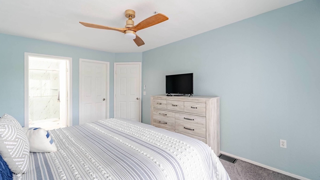 Photo of Bedroom in Laurel Park