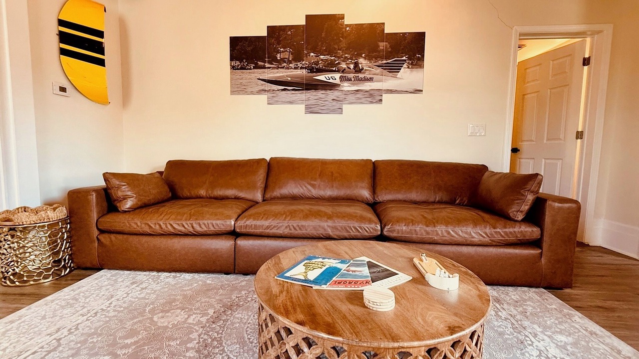 Photo of Livingroom in Madison