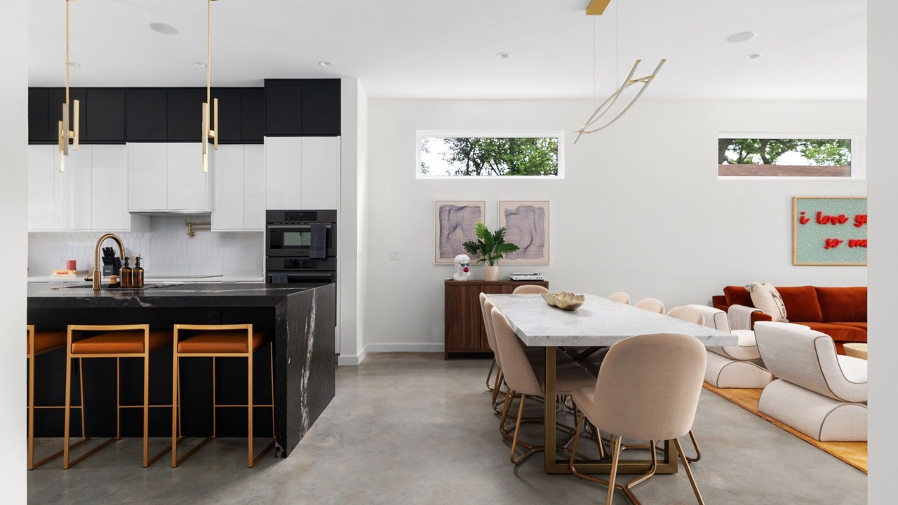 Photo of Kitchen in Chestnut