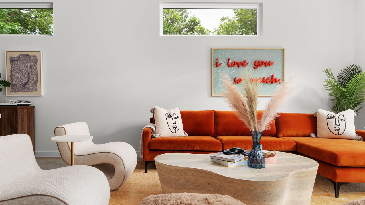 Photo of Livingroom in Chestnut