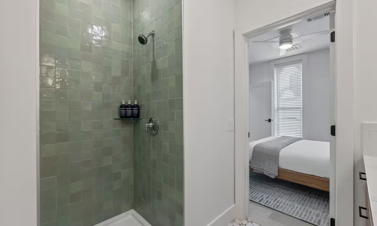 Photo of Bathroom in Main - Military Plaza