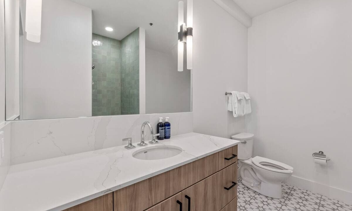 Photo of Bathroom in Main - Military Plaza