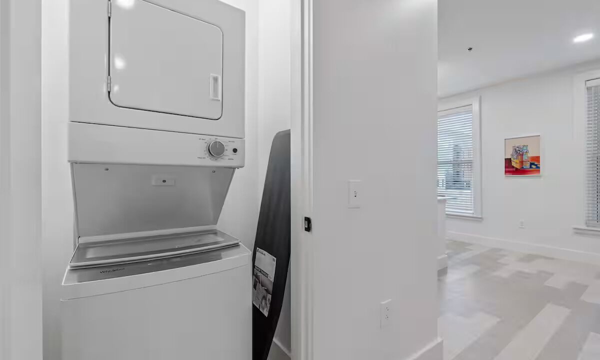 Photo of Bathroom in Main - Military Plaza