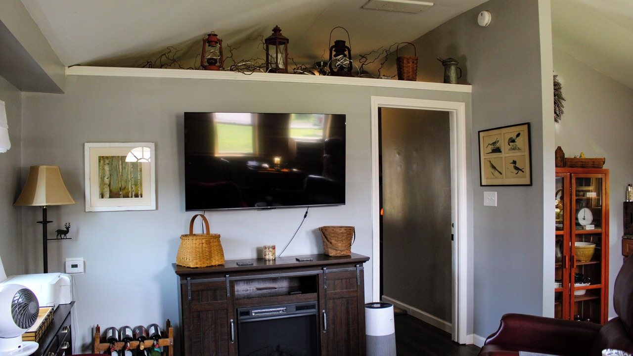 Photo of Livingroom in Malletts Bay