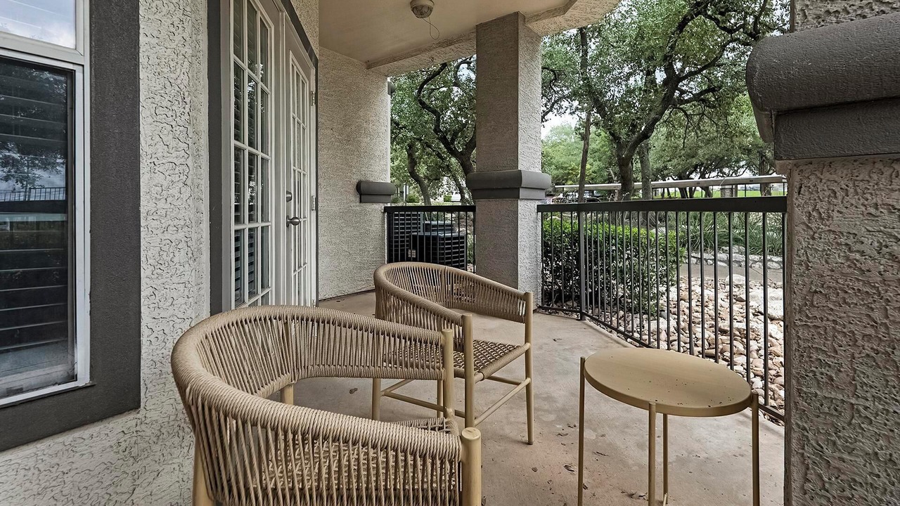 Photo of Patio Balcony in Falconhead