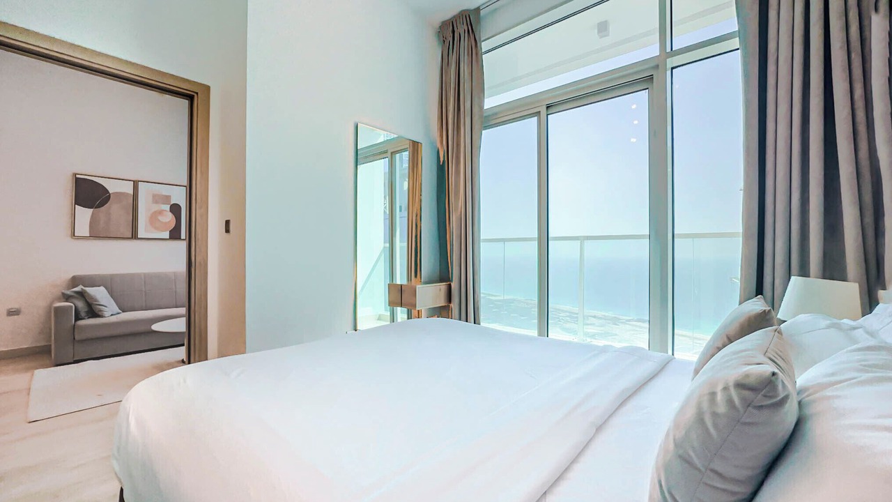 Photo of Bedroom in Jumeirah Beach Residence
