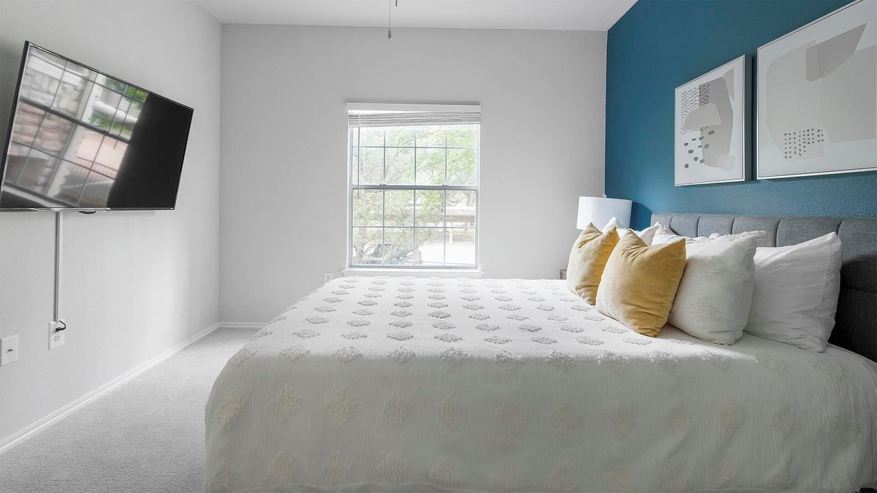 Photo of Bedroom in Falconhead