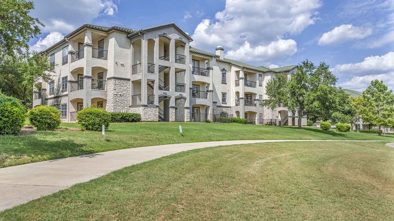 Photo of Outdoor in Falconhead