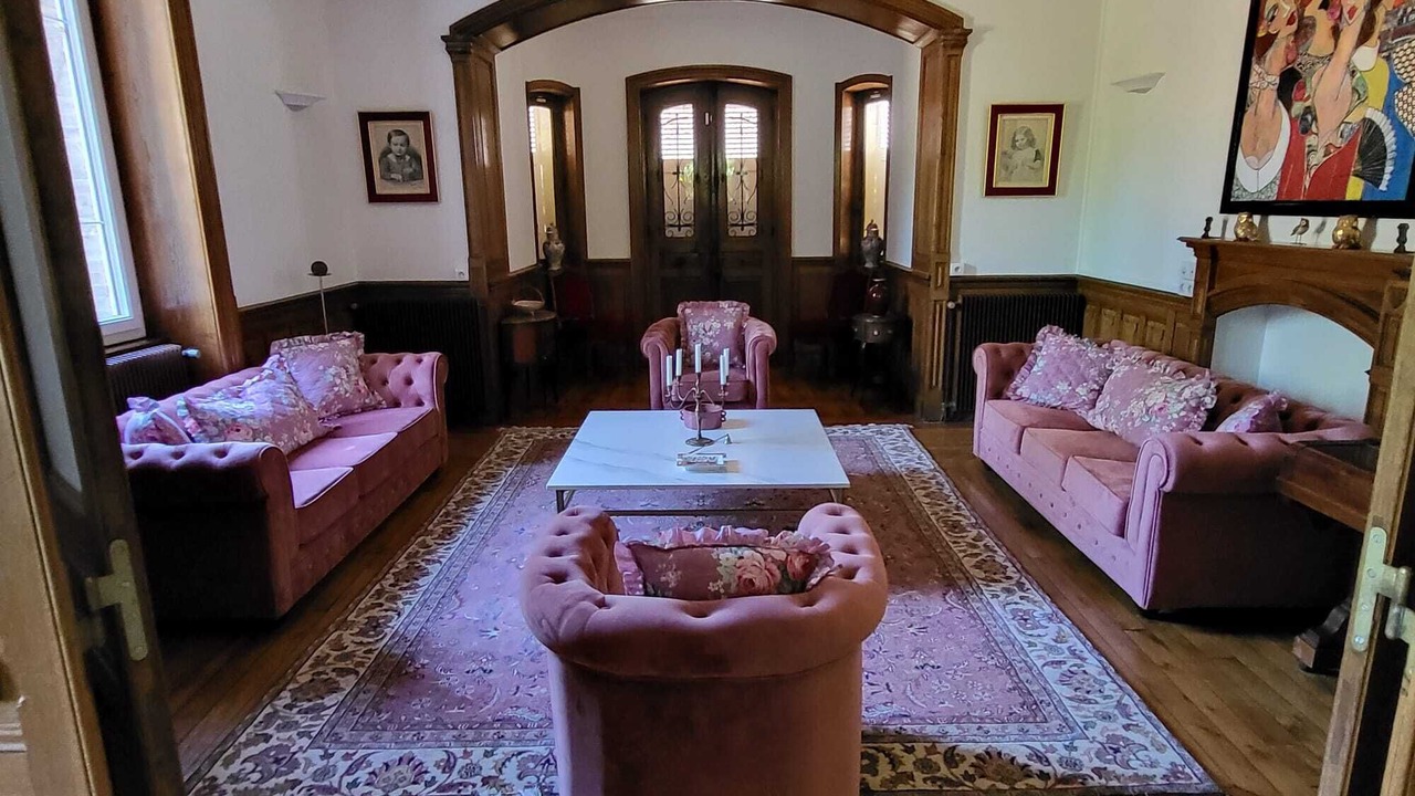 Photo of Livingroom in Saint-Just-d'Avray