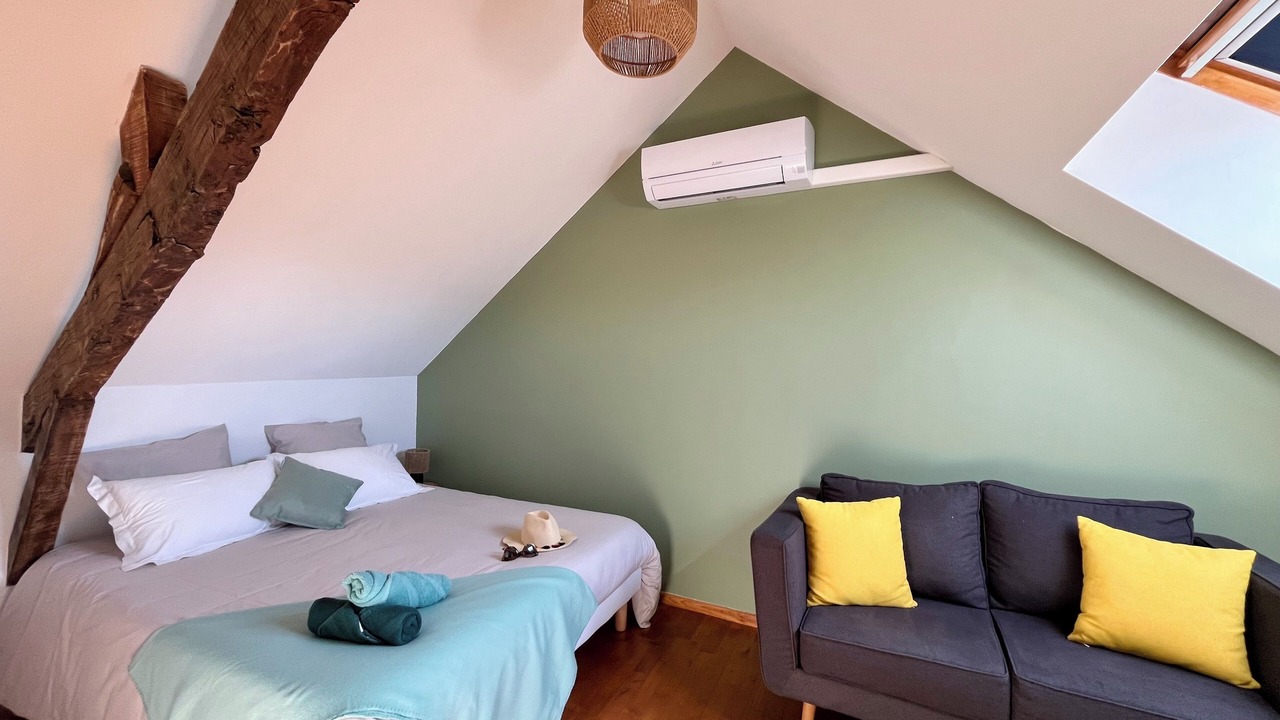 Photo of Bedroom in Drulhe