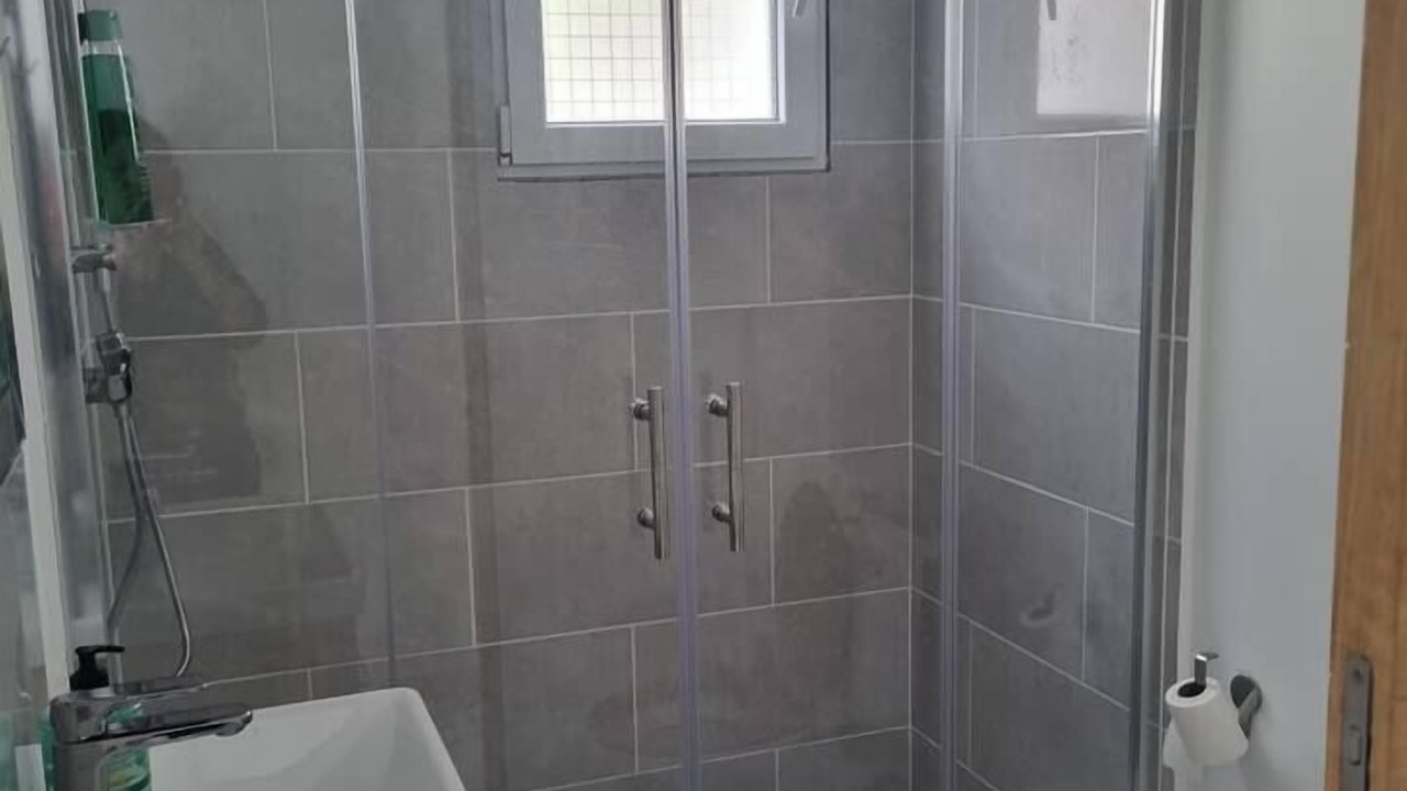 Photo of Bathroom in Port-Saint-Louis-du-Rhone