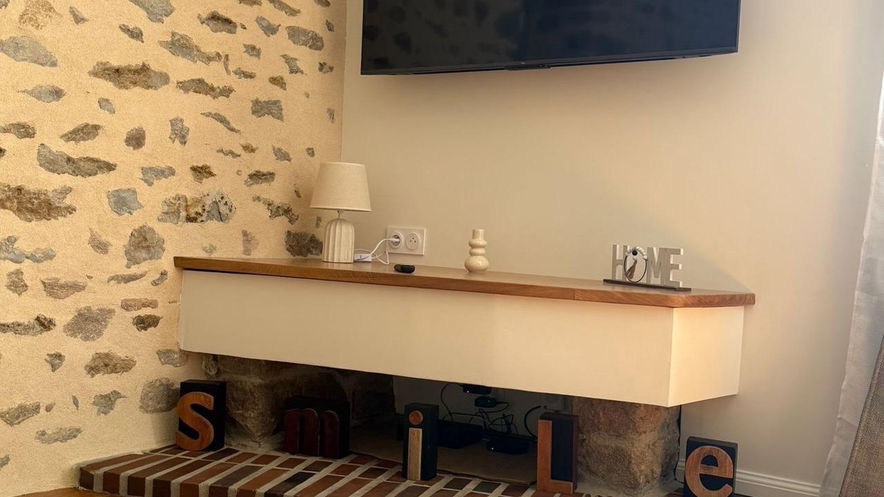 Photo of Others in Avallon