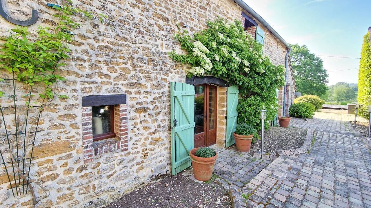 Photo of Others in Fay