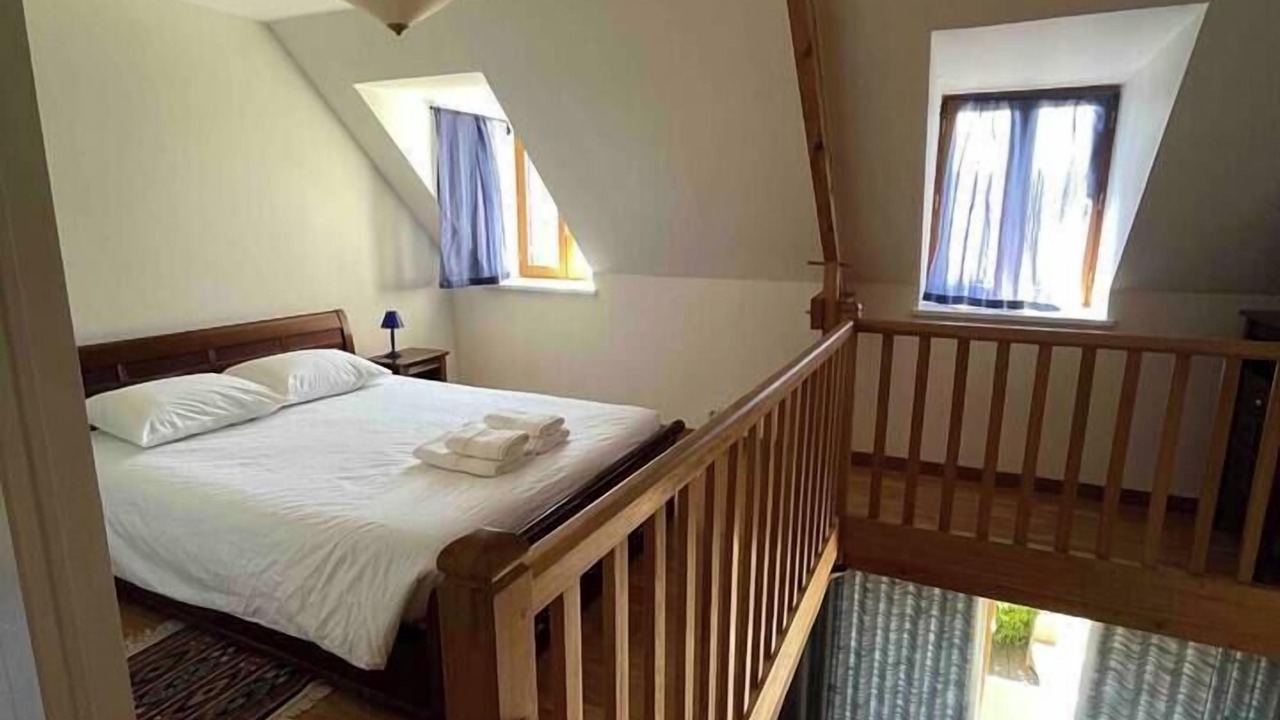 Photo of Others in Fay