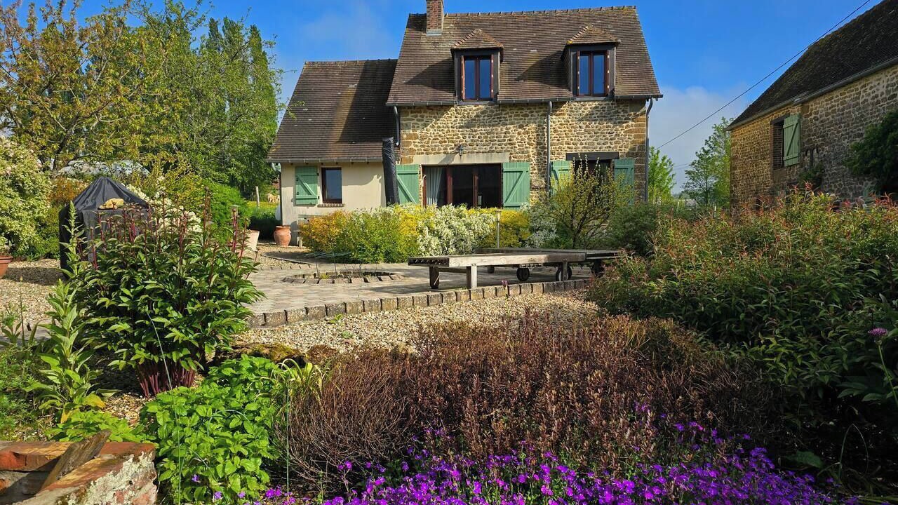 Photo of Others in Fay