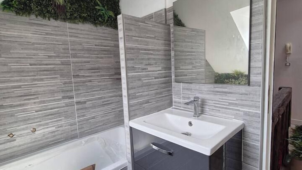 Photo of Bathroom in Verneuil-sur-Avre