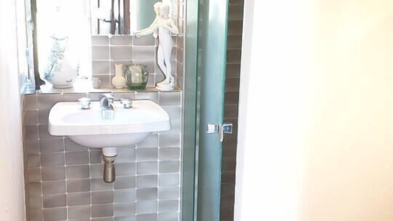 Photo of Bathroom in St-Christophe-sur-Avre