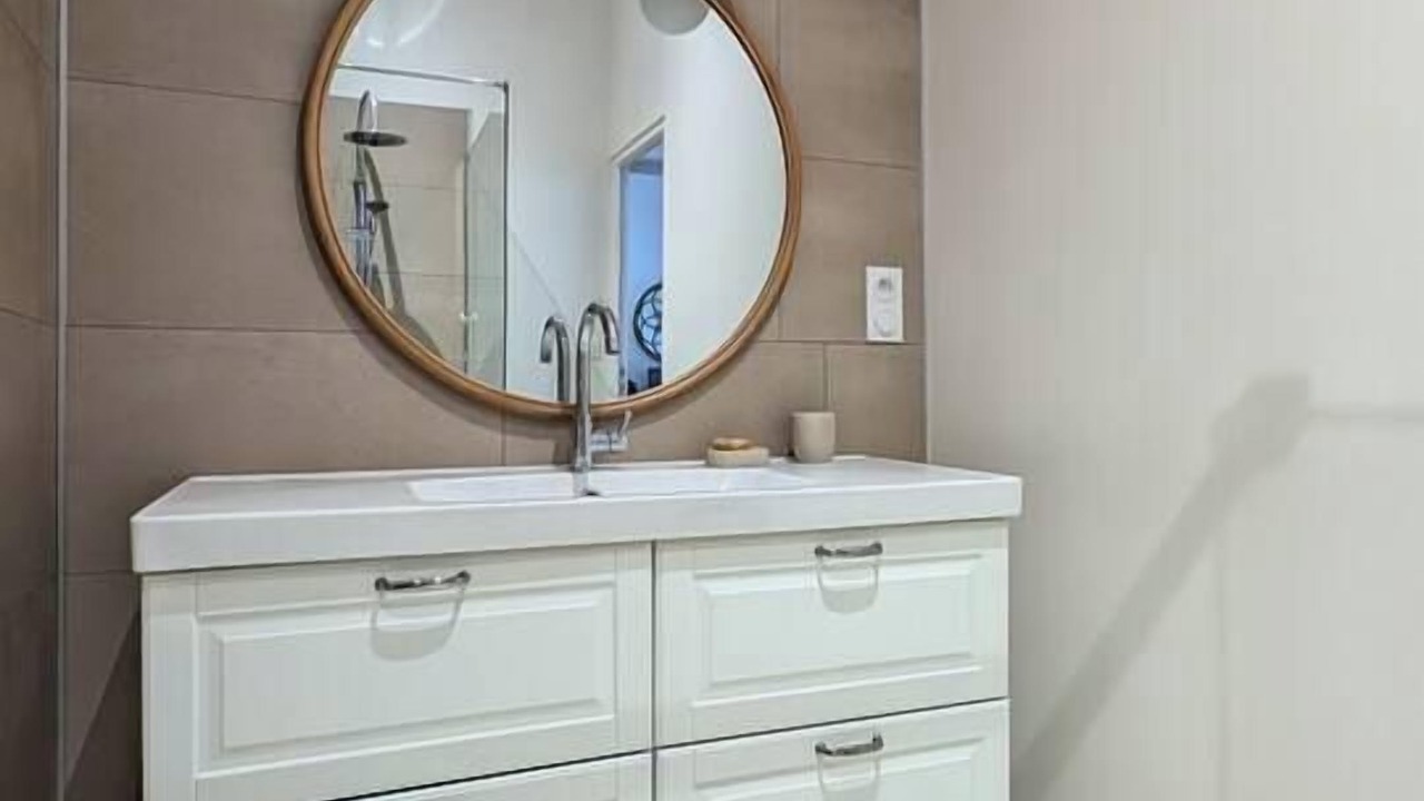 Photo of Bathroom in Bazoches-sur-Hoene