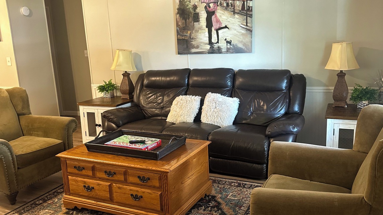 Photo of Livingroom in Navarro County
