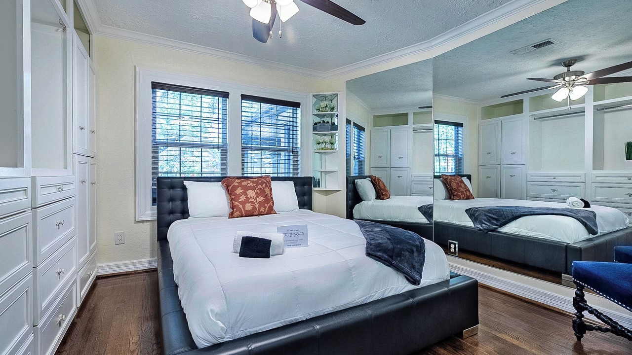 Photo of Bedroom in Spring Branch East