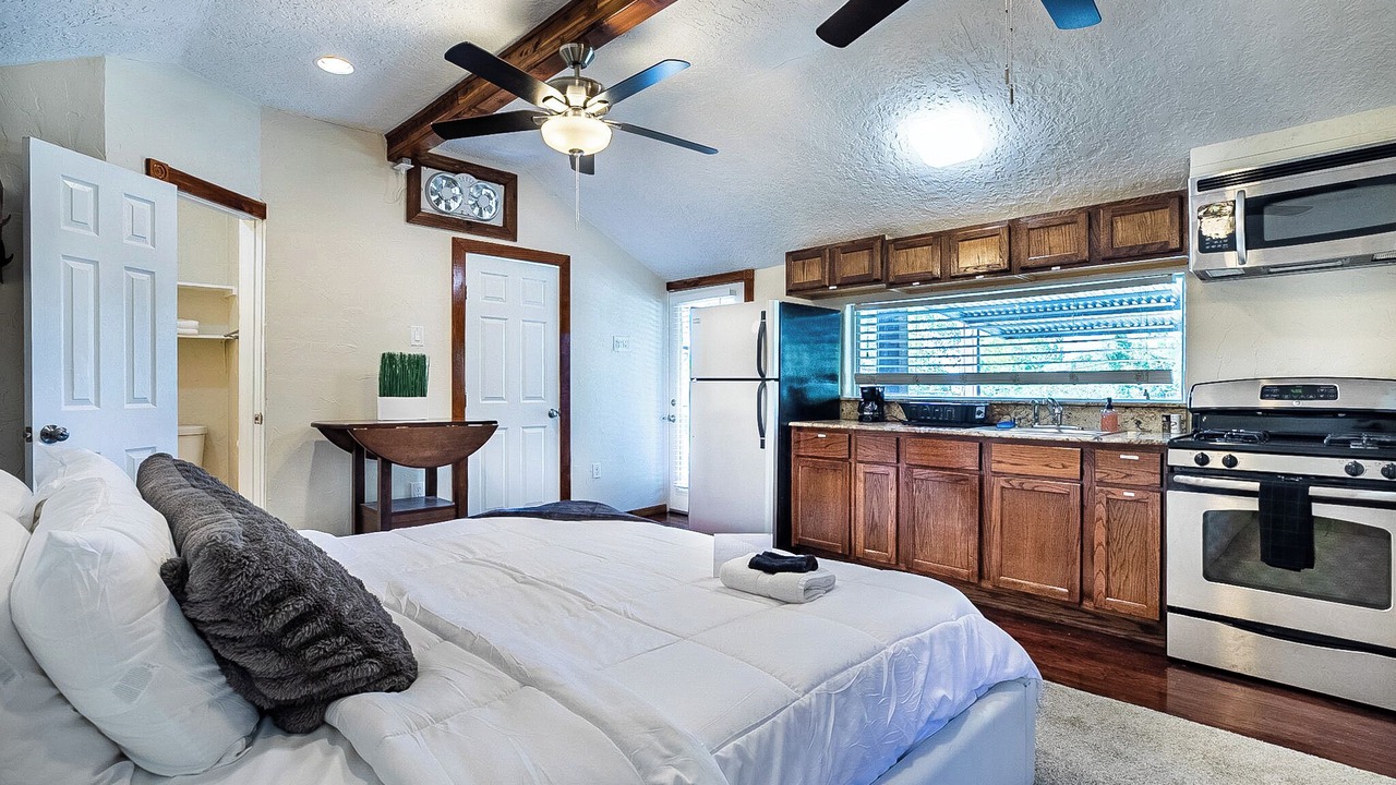 Photo of Bedroom in Spring Branch East