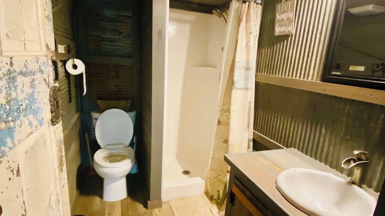 Photo of Bathroom in Compton