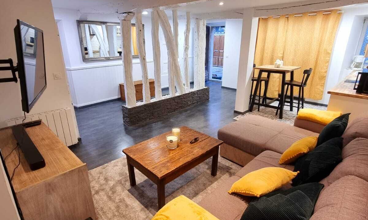 Photo of Livingroom in Saint-Michel-de-Lanes