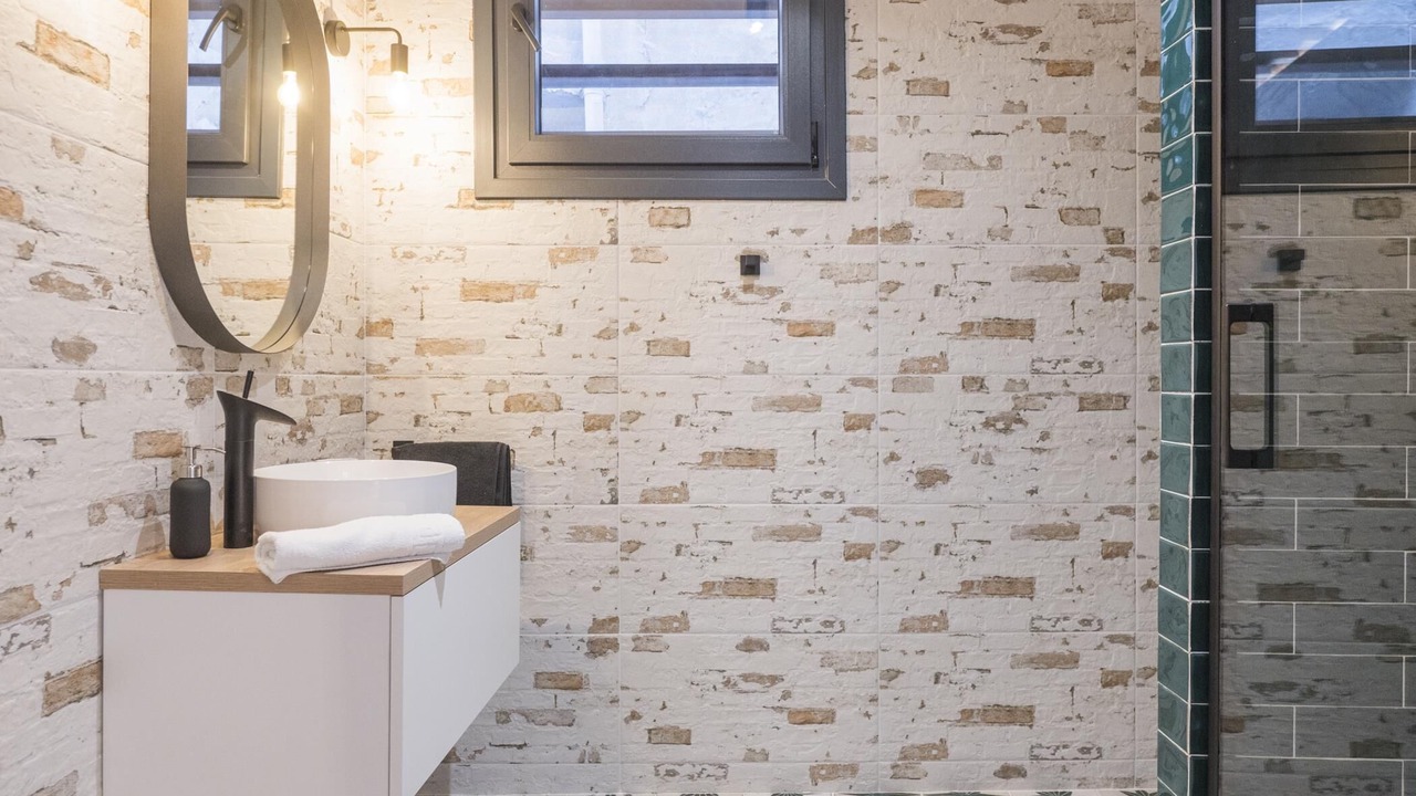 Photo of Bathroom in Toledo City Center