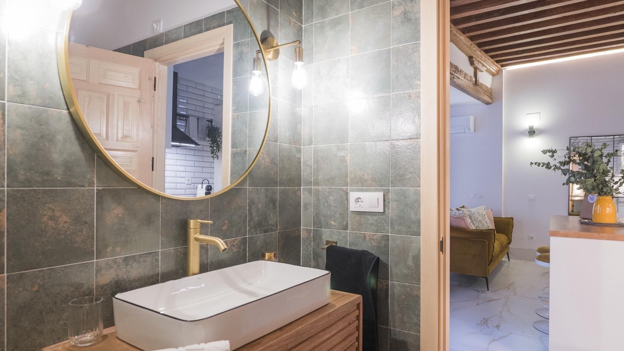 Photo of Bathroom in Toledo City Center