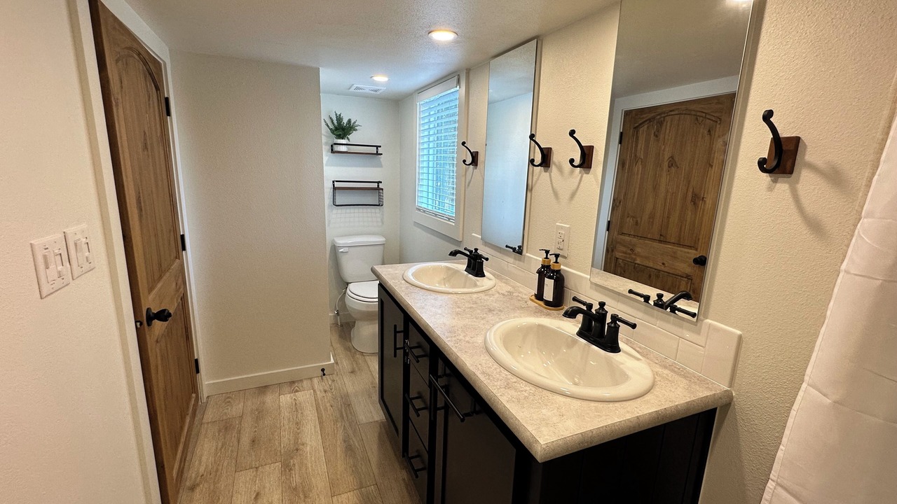 Photo of Bathroom in Dogwood
