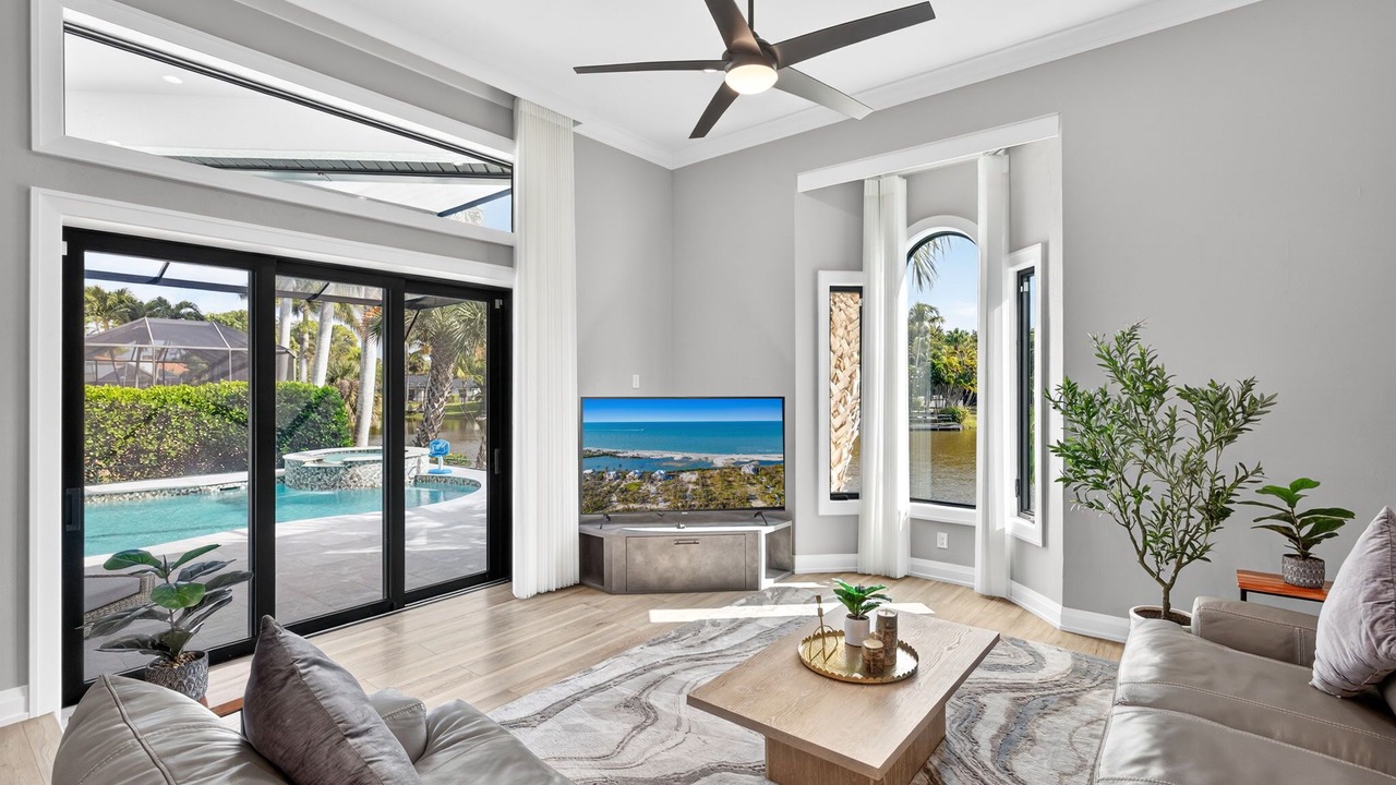 Photo of Livingroom in Palm River Estates