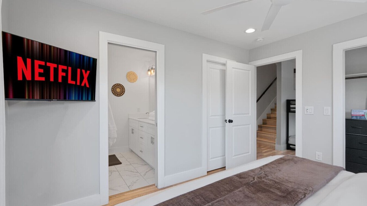 Photo of Bedroom in University Hills and Windsor Park