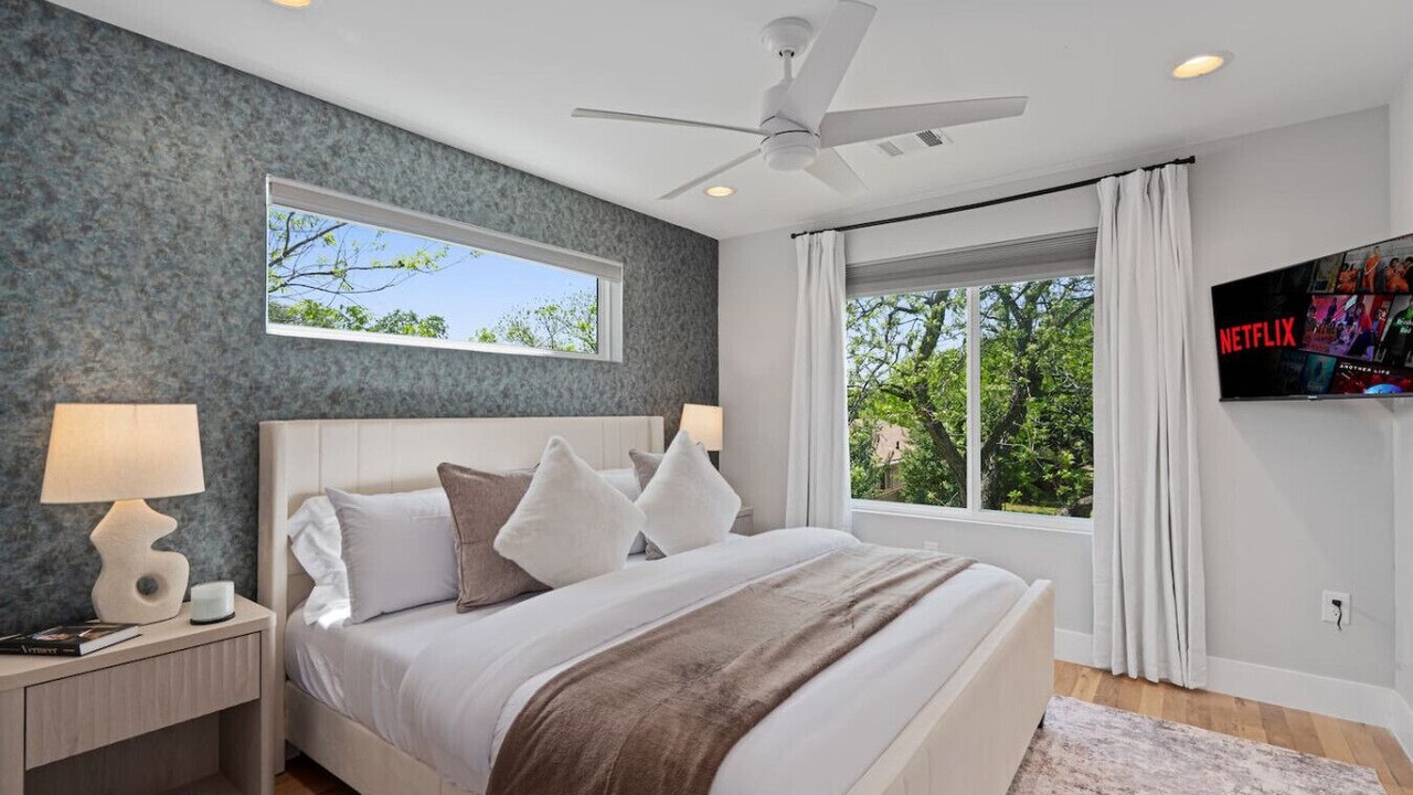 Photo of Bedroom in University Hills and Windsor Park