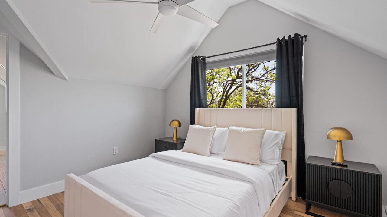 Photo of Bedroom in University Hills and Windsor Park