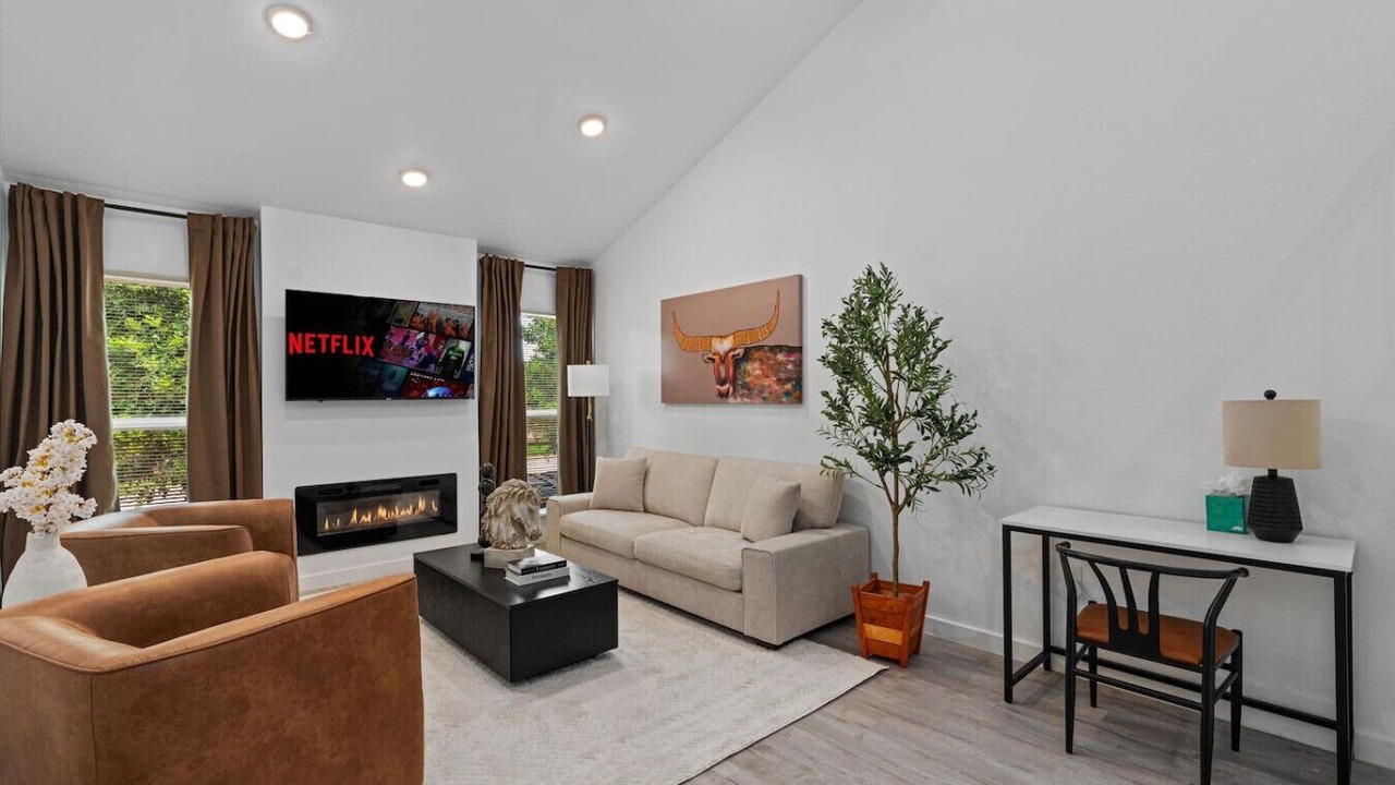 Photo of Livingroom in Coronado Hills