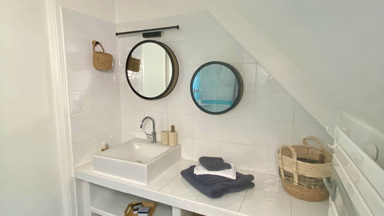 Photo of Bathroom in Plouer-sur-Rance