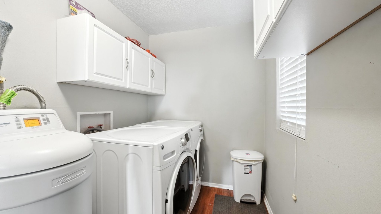 Photo of Bathroom in Point Venture
