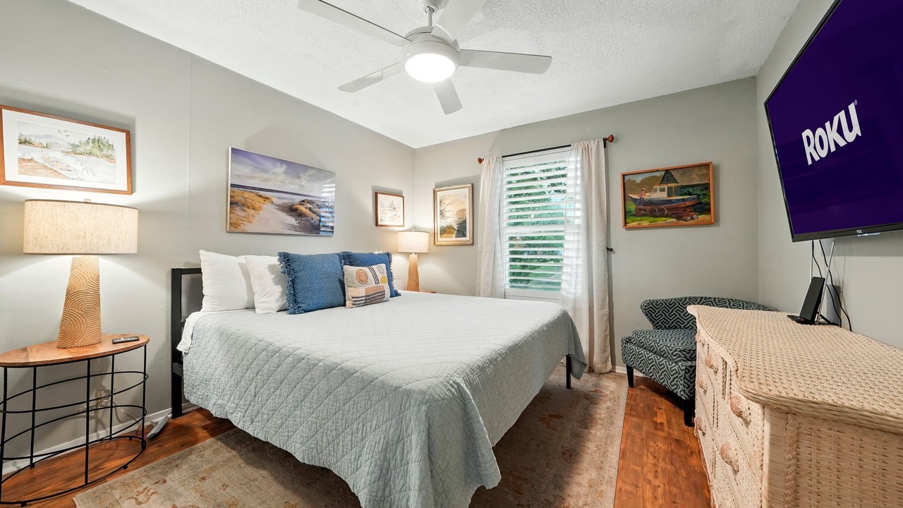 Photo of Bedroom in Point Venture