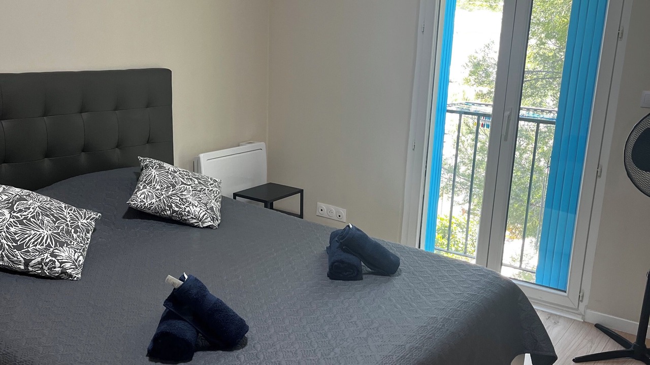 Photo of Bedroom in Vitrolles