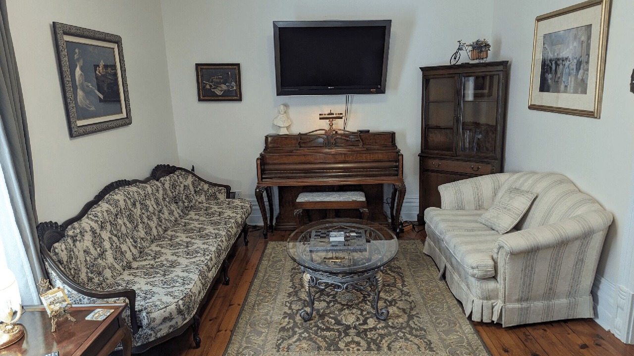 Photo of Livingroom in Waterloo