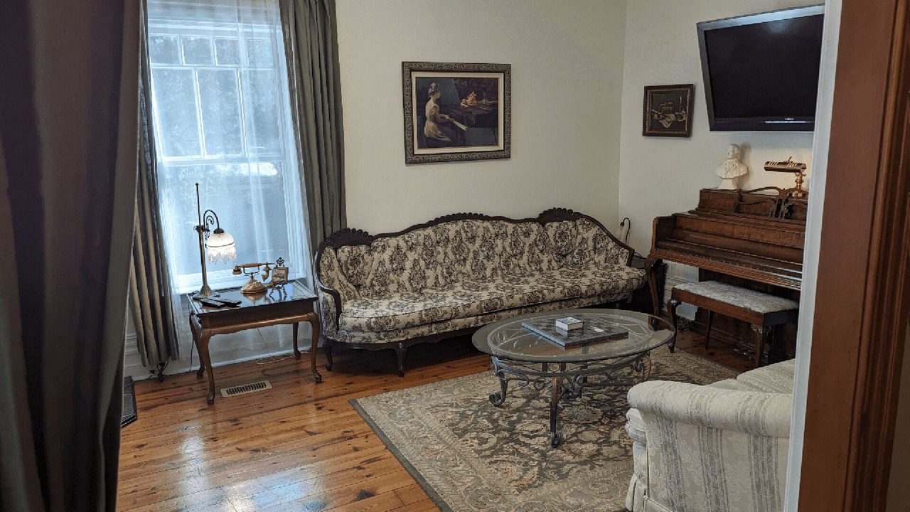 Photo of Livingroom in Waterloo