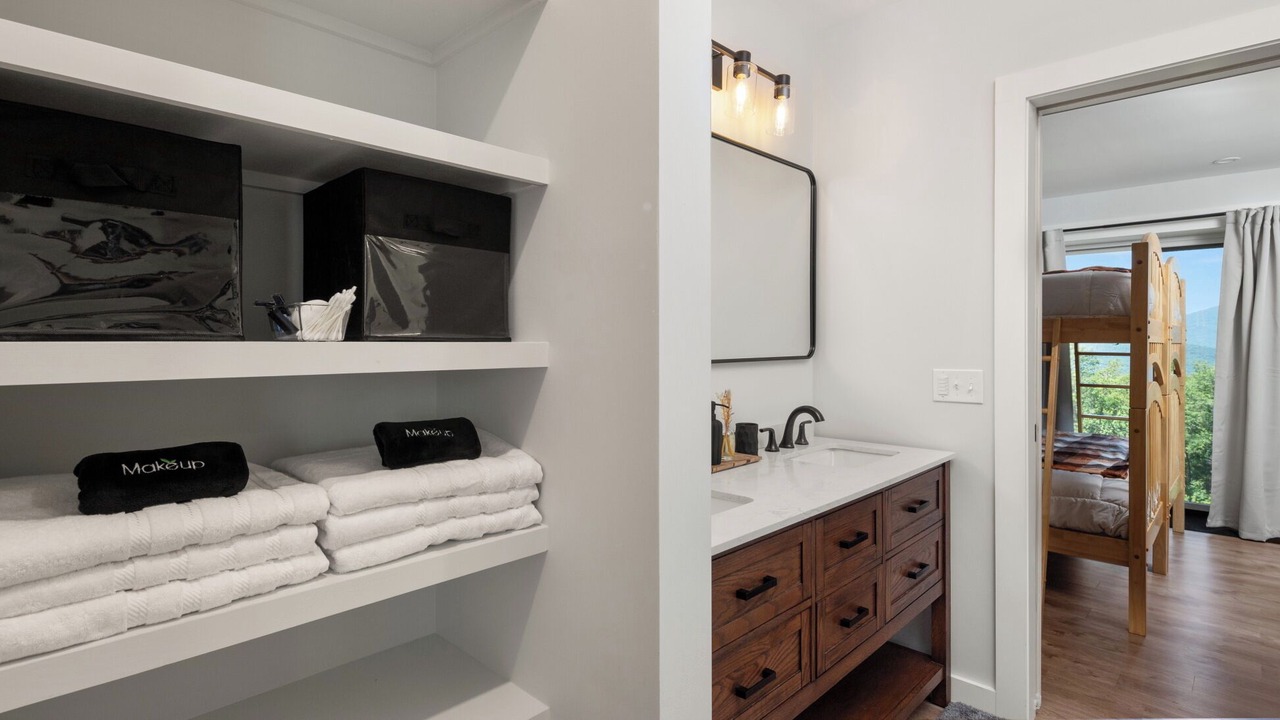 Photo of Bedroom in Warren